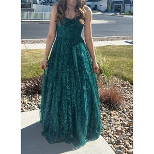 Blondie Nites Prom Dress Size 5 Windsor Emerald Green Corset Sequined WORN ONCE!